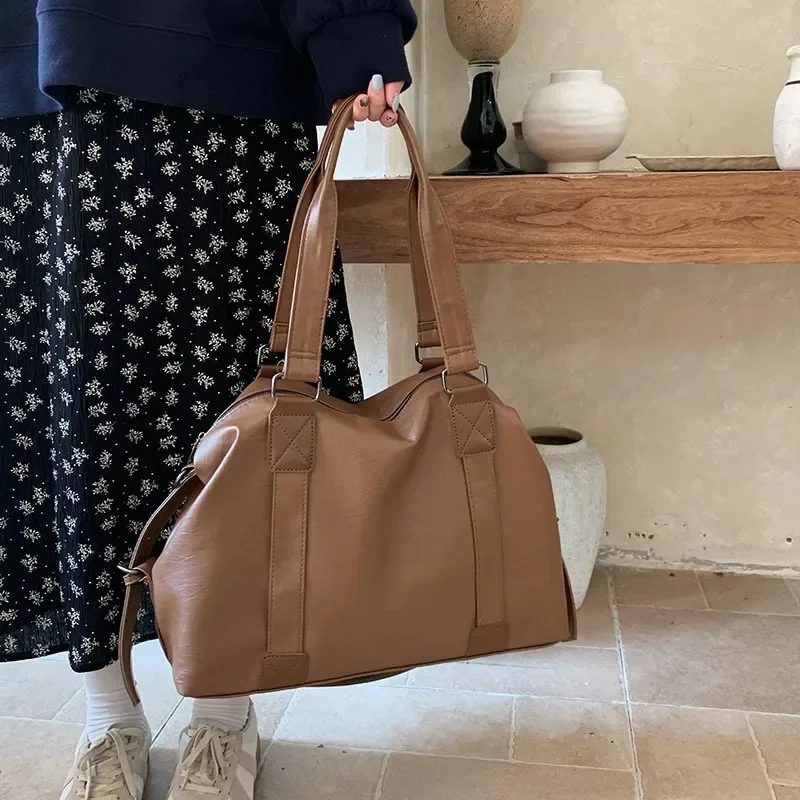 ファッション性の高いレディースハンドバッグ。大容量で、旅行や - Women Hand Bags For Office のレビューと価格